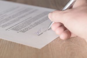 Read more about the article Does a contract have to be in writing to be enforceable?